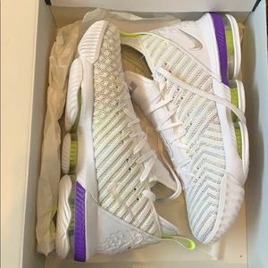 LEBRON XVI “Buzz Lightyear”